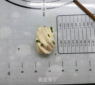 葱油花卷的做法步骤:13