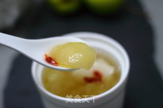 椰香浓郁的银耳梨汤的做法步骤:6
