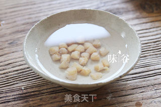 瑶柱东瓜汤的做法步骤:2