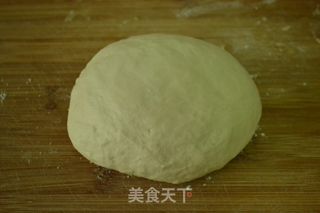 水煎饺的做法步骤：1