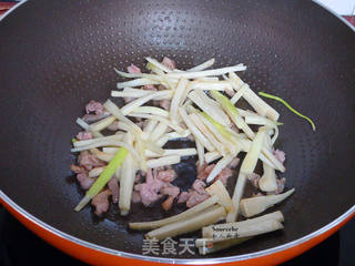 瘦肉炒茭白的做法步骤：5
