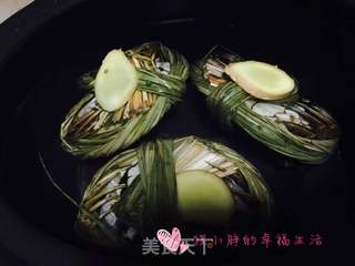 水煮大闸蟹的做法步骤:3