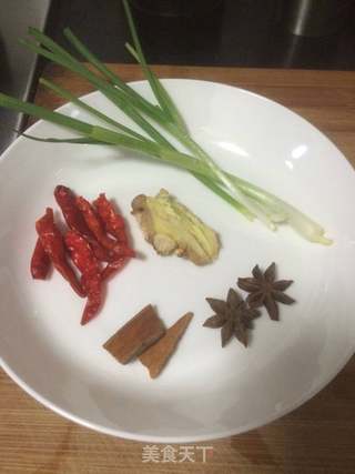 鸡腿版小鸡炖蘑菇的做法步骤:2