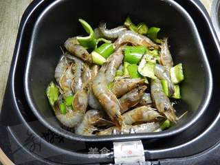 意大利香草炸虾的做法步骤:5