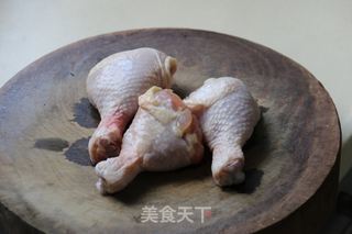 不仅仅是烤肉，还是一场早餐盛宴--蜜汁烤鸡腿的做法步骤：1