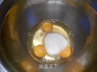 像云朵样柔软的海绵蛋糕的做法步骤:2