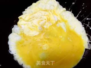 蒜黄炒鸡蛋的做法步骤：3