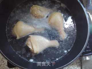 山药鸡腿汤的做法步骤:4