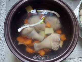 山药鸡腿汤的做法步骤:5