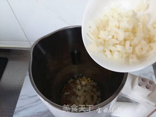雪梨莲藕露的做法步骤:3