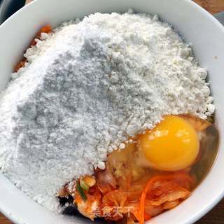 泡菜饼的做法步骤:3