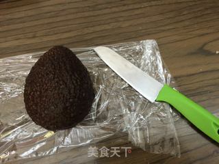 牛油果刺身的做法步骤：1