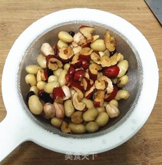 #信任之美#红枣杂粮豆浆的做法步骤:4