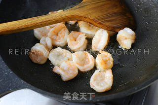 虫草花芦笋炒虾仁的做法步骤:5