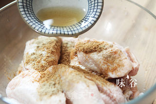 烤箱烤鸡翅的做法步骤:3