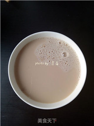 【美味奶茶在家也能DIY】港式奶茶的做法步骤:9