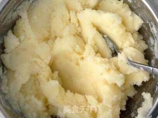 土豆泥玫瑰糕的做法步骤：2