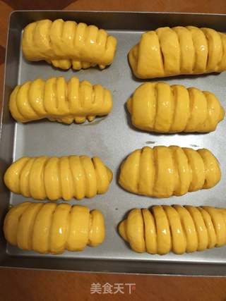 #信任之美#南瓜肉松卷和南瓜豆沙卷的做法步骤:15