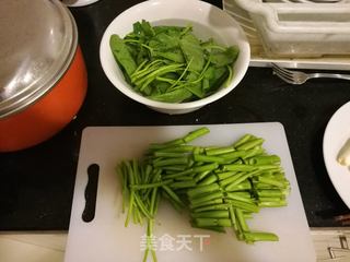 #信任之美# 听听我的故事——干椒空心菜的做法步骤：1