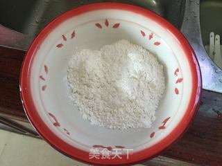 红糖紫薯汤圆糯米粥的做法步骤:2
