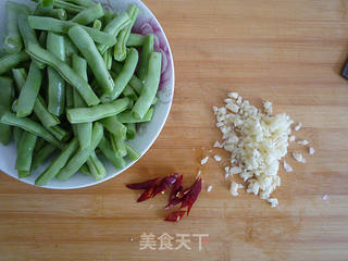 #信任之美#干煸四季豆的做法步骤:3