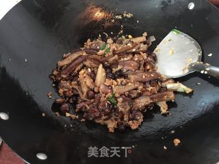 香菇肉碎茄子的做法步骤：11