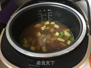 ＃信任之美＃牛油果土豆腊肠焖饭的做法步骤：8