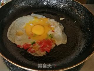#信任之美#三分钟快手早餐——洋葱彩椒鸡蛋饼的做法步骤:3
