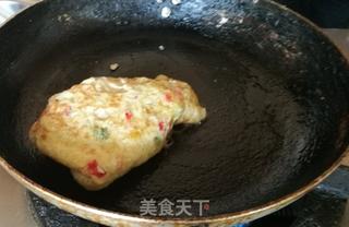 #信任之美#三分钟快手早餐——洋葱彩椒鸡蛋饼的做法步骤:5