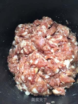 #信任之美#鲜肉月饼的做法步骤:2