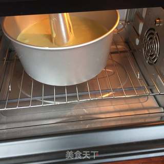 菠菜8寸戚风蛋糕的做法步骤:15