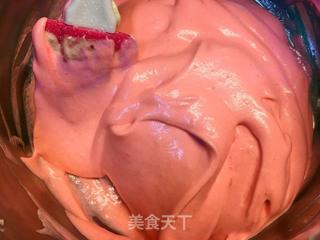 渐变奶油裸蛋糕——小朋友自制生日蛋糕的做法步骤：11