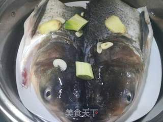 #信任之美#双色剁椒鱼头的做法步骤:6