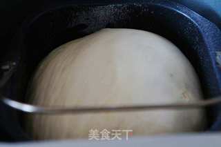 #信任之美#玫瑰花面包的做法步骤：1