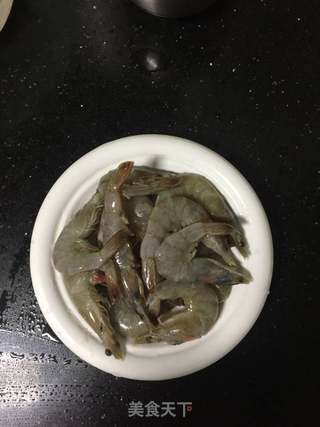 #信任之美#椒盐大虾的做法步骤：1