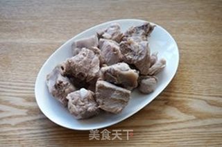 冬瓜排骨黄豆汤的做法步骤:4