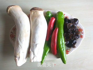 #信任之美#鱼香杏鲍菇的做法步骤：1