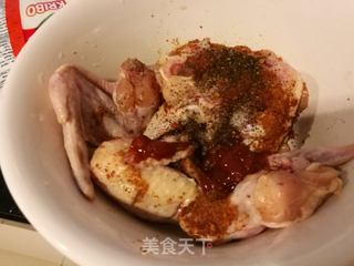 #信任之美# 简易烤箱菜——香烤鸡翅的做法步骤：5