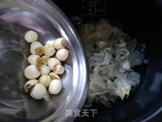 #信任之美#红枣银耳莲子羹的做法步骤：4