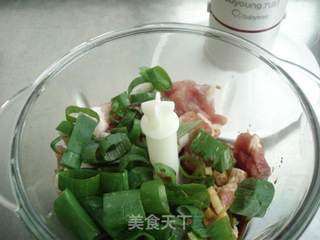#信任之美#蟹黄萝卜饺子的做法步骤：1