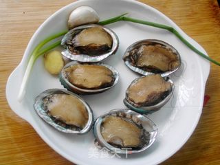 #信任之美#清蒸小鲍鱼的做法步骤：1