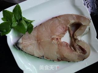 ＃信任之美＃家常煎鱼的做法步骤：1