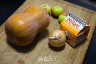 #信任之美#如诗如画的万圣节美食:奶油南瓜汤的做法步骤:2