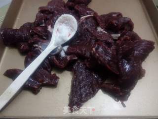 ＃信任之美＃纯天然牛肉干的做法步骤：2