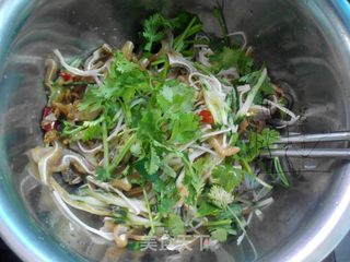 #信任之美#金针菇拌猪耳的做法步骤:7