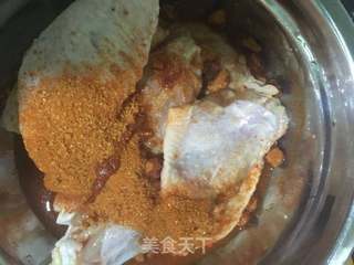 奥尔良烤鸡翅的做法步骤:3