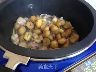 栗子焖鸡的做法步骤:7