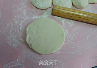 豆沙烫面馅饼的做法步骤:7
