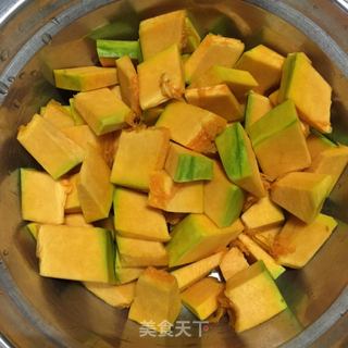 椰香南瓜米糊的做法步骤：1