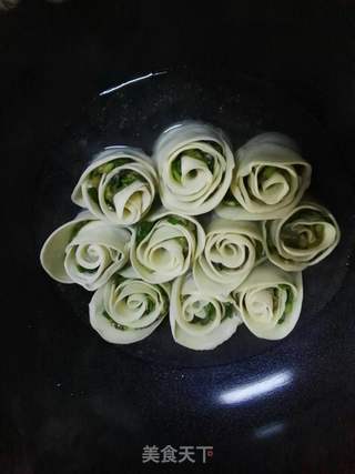 #信任之美#玫瑰花饺子的做法步骤:11